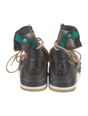 Jordan Mesh Mesh Accents Lace-Up Boots