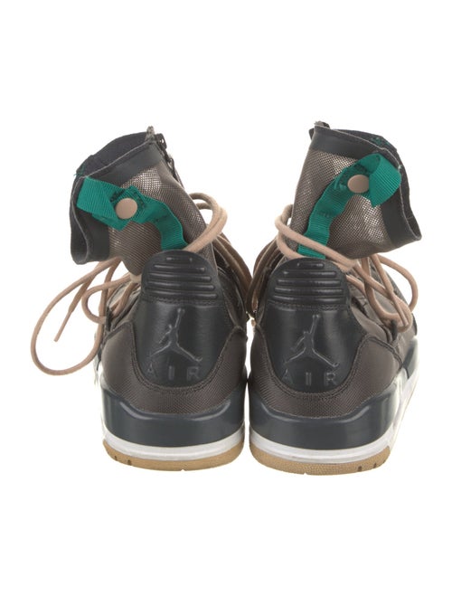 Jordan Mesh Mesh Accents Lace-Up Boots