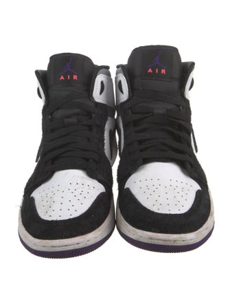 Jordan 1 Mid SE 'Purple' Sneakers