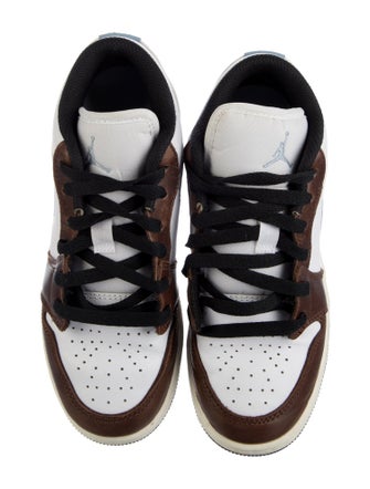 Jordan Leather Low Top Sneakers
