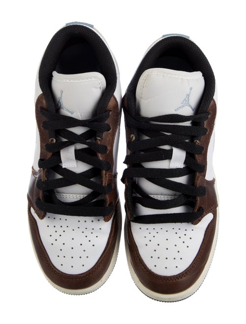 Jordan Leather Low Top Sneakers
