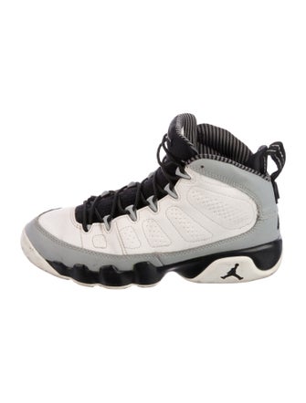Jordan 9 Retro Boys' Sneakers