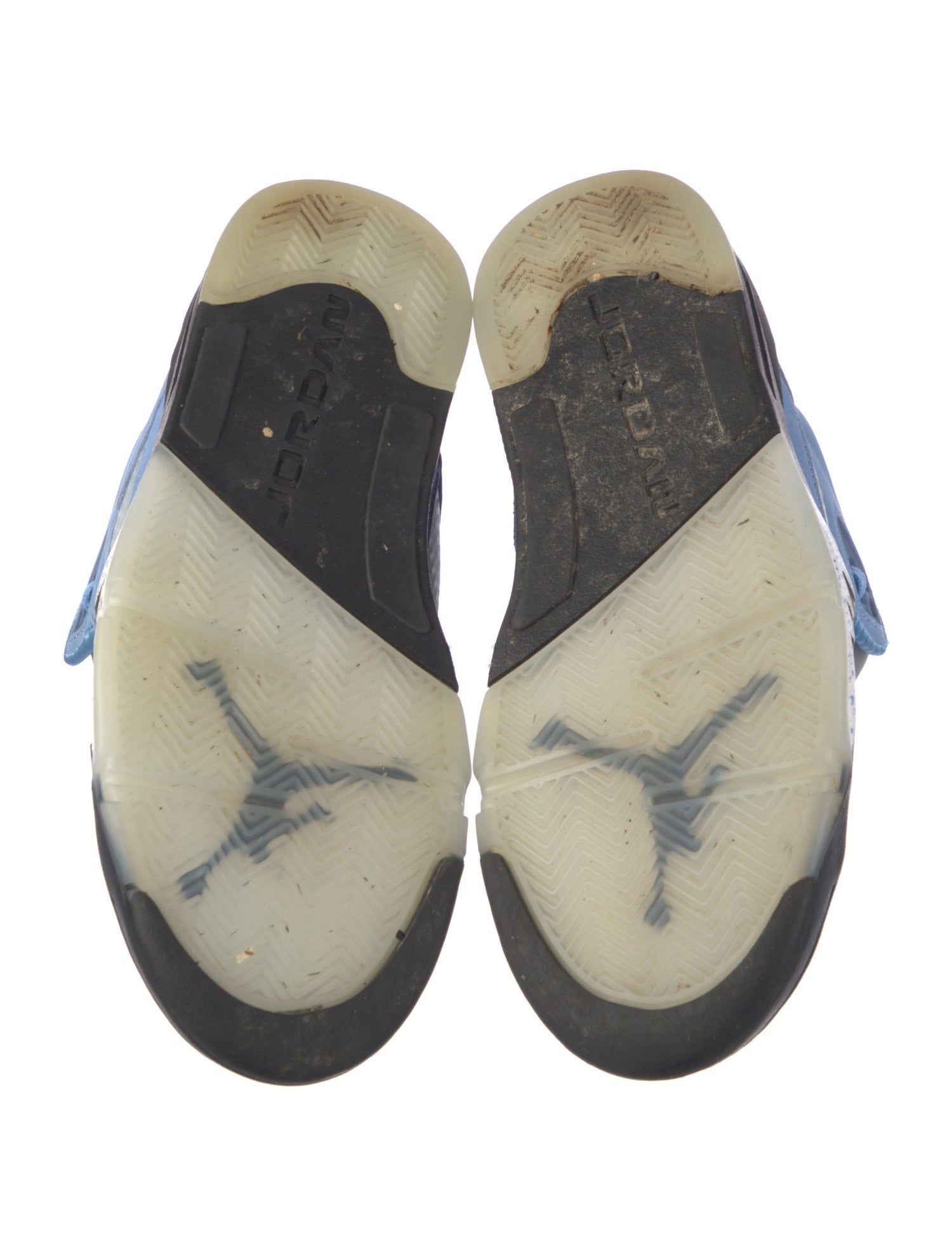 Jordan 5 Retro UNC University Blue Sneakers