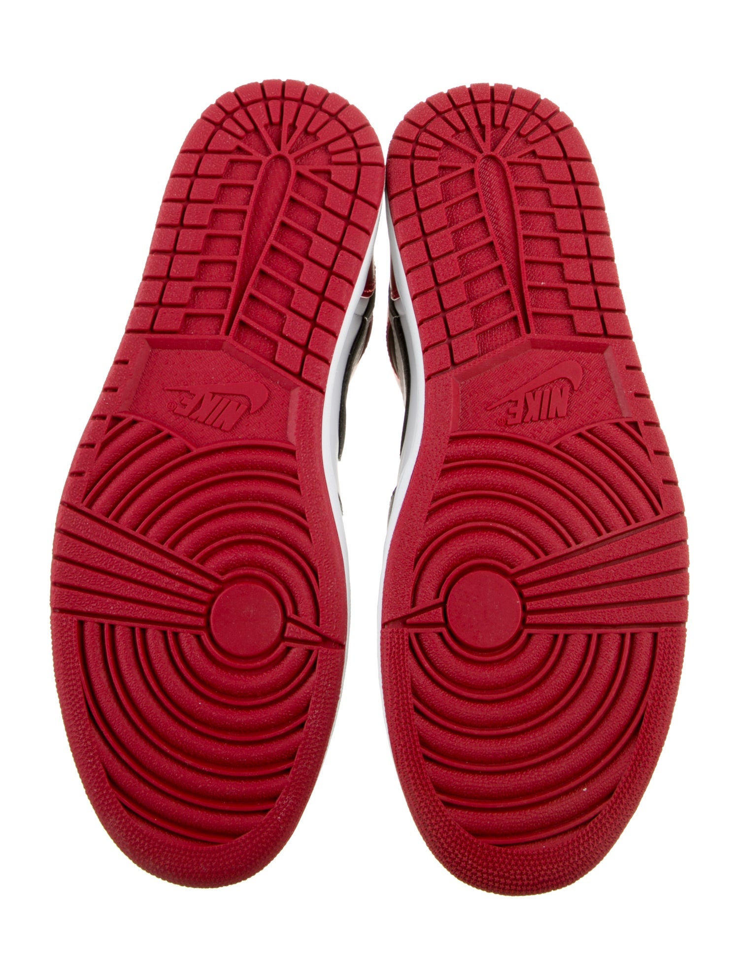 Jordan Retro 1 Beginning Moments Pack (BMP) Old Love Sneakers