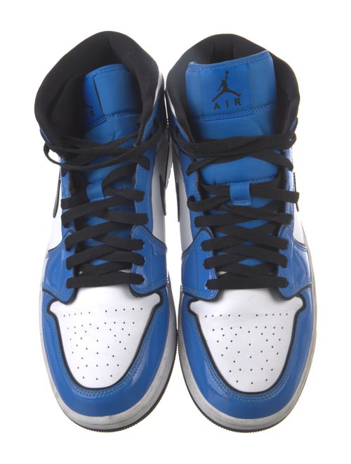 Jordan 1 Mid 'Signal Blue' Sneakers