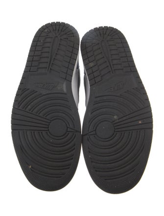 Jordan 1 Mid 'Signal Blue' Sneakers