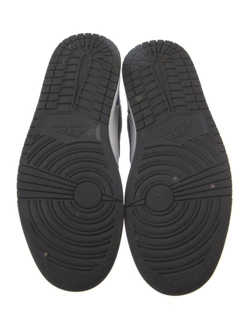 Jordan 1 Mid 'Signal Blue' Sneakers