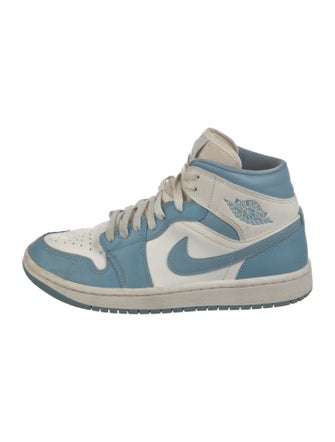 Jordan 1 Mid UNC Sneakers