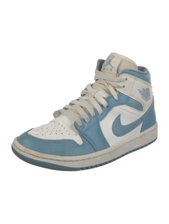 Jordan 1 Mid UNC Sneakers