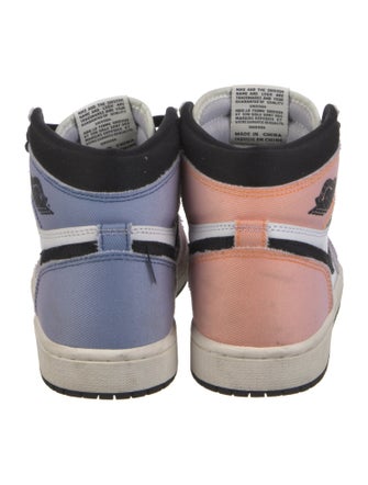 Jordan 1 Retro High OG Skyline Sneakers