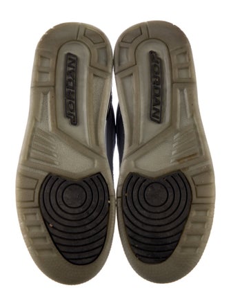 Jordan Boys' 3 Retro Wolf Grey Sneakers