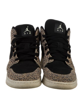 Jordan 1 SE GS 'Leopard' Mid Sneaker