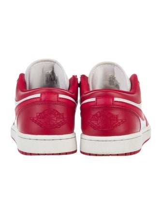 Jordan 1 'Gym Red' Sneakers