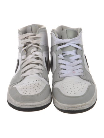 Jordan 1 Mid Light 'Smoke Grey' (W) Athletic Sneakers