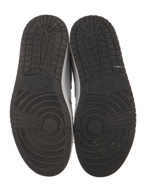 Jordan 1 Mid Light 'Smoke Grey' (W) Athletic Sneakers