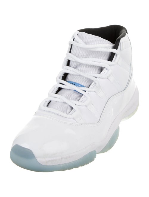 Jordan 11 Retro 'Legend Blue' Sneakers