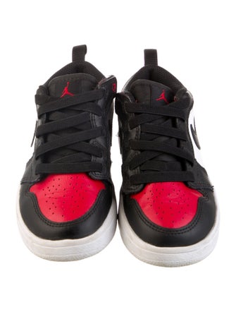 Jordan 1 Low Sneakers