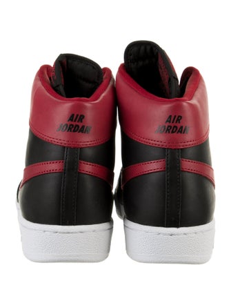 Jordan 2020 Leather Sneakers