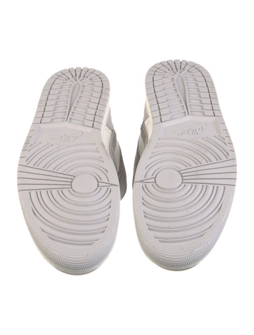 Jordan 1 Mid SE 'Neutral Grey Sail' Sneakers