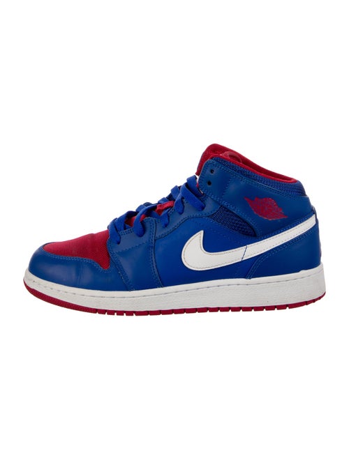 Jordan Air Jordan 1 Retro Mid Boys' Sneaker