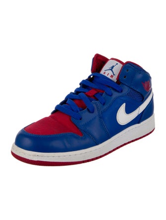 Jordan Air Jordan 1 Retro Mid Boys' Sneaker
