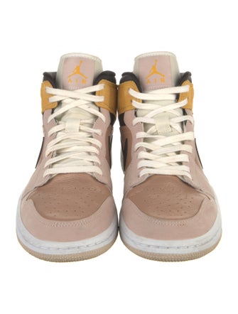 Jordan Air Jordan 1 Mid SE 'Particle Beige' Sneakers