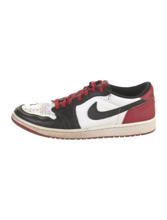 Jordan 1 Retro Low OG Black Toe (2023) Sneakers