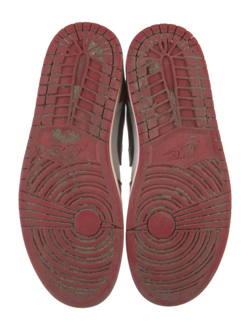 Jordan 1 Retro Low OG Black Toe (2023) Sneakers