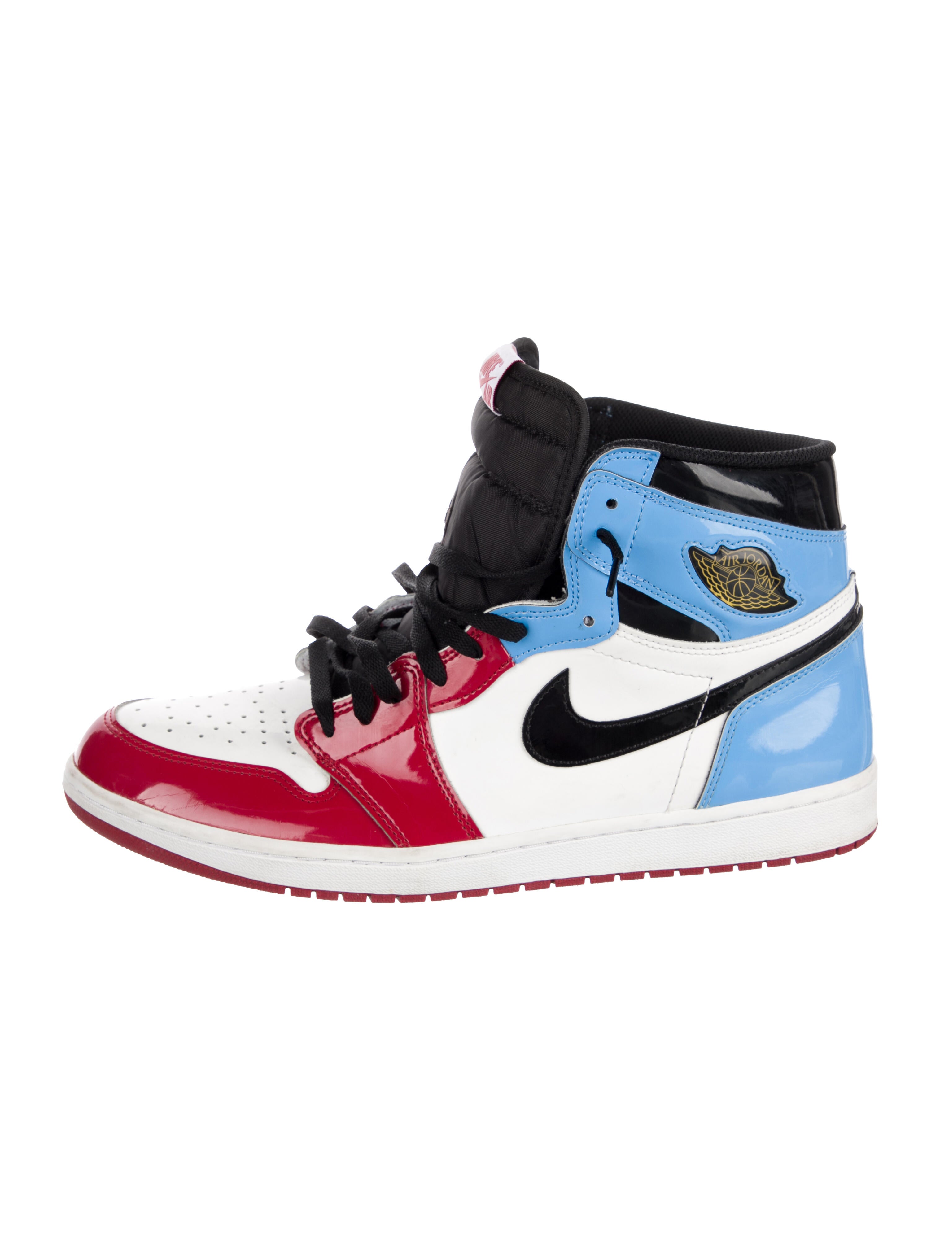 Jordan 1 Retro High Fearless UNC Chicago Sneakers