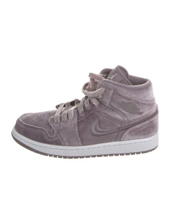 Jordan Jordan 1 Mid SE Purple Velvet Wedge Sneakers