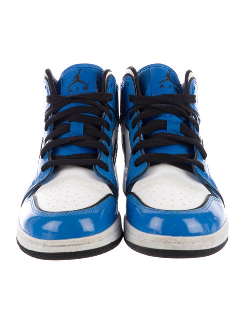 Jordan High Top Sneakers