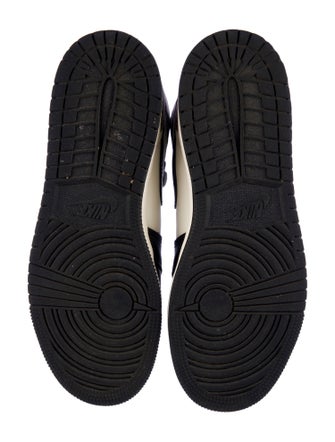 Jordan Boys' 1 Retro 'Dark Mocha' (GS) High Top Sneakers