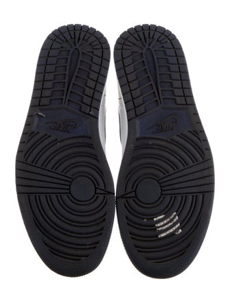 Jordan 1 Retro OG 'Metallic Navy' Sneakers