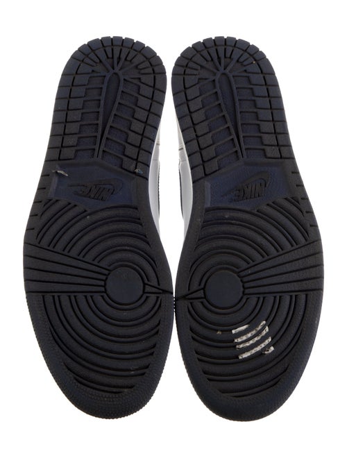 Jordan 1 Retro OG 'Metallic Navy' Sneakers