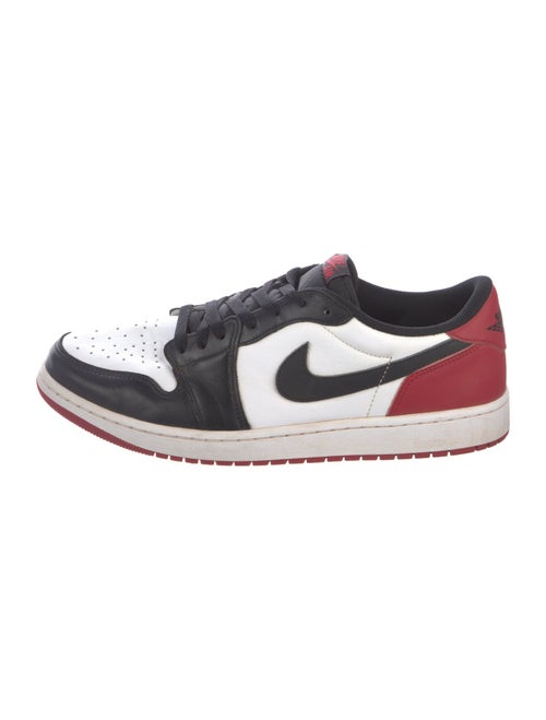 Jordan 1 Retro Low OG Black Toe Sneakers