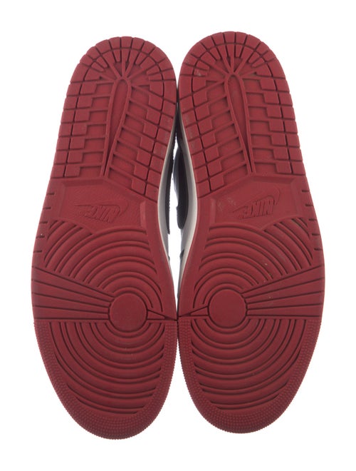 Jordan 1 Retro Low OG Black Toe Sneakers