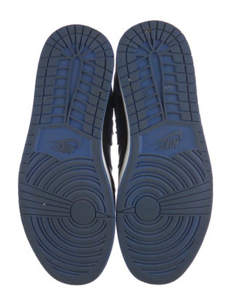 Jordan 1 Retro Royal (2017) Sneakers