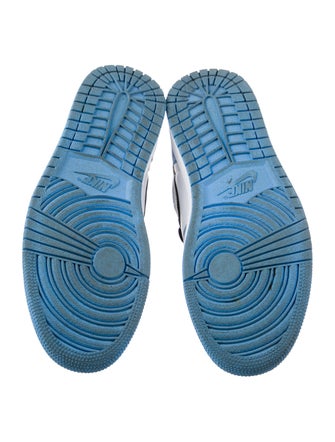 Jordan 1 Retro High OG University Blue Sneakers