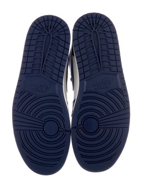 Jordan 1 Retro High OG Midnight Navy Sneakers