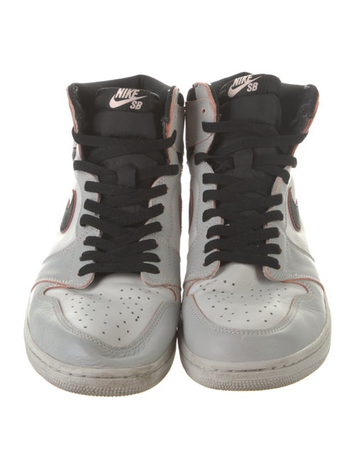 Jordan 2019 Leather Sneakers