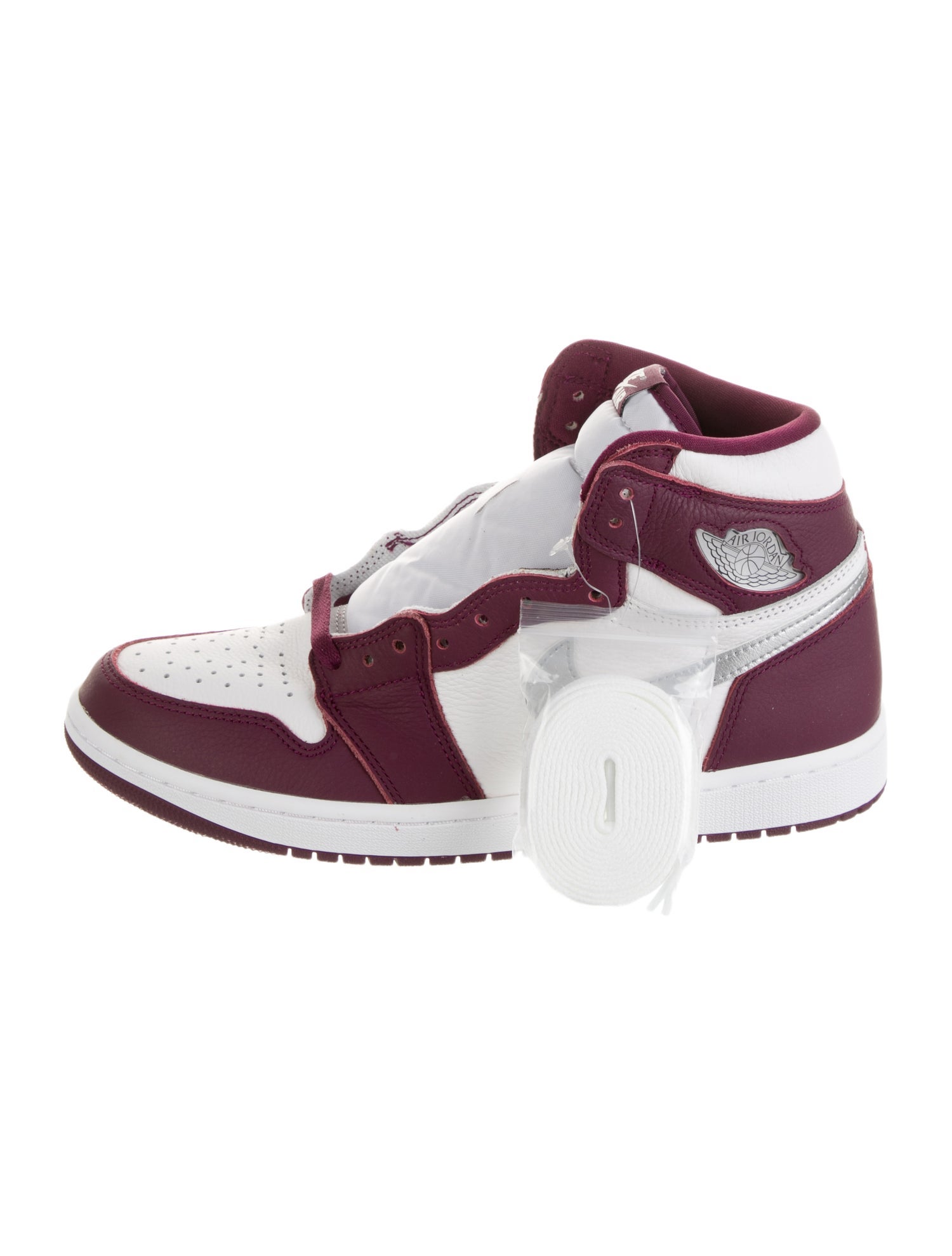 Jordan Jordan 1 Retro High OG Athletic Sneakers w/ Tags