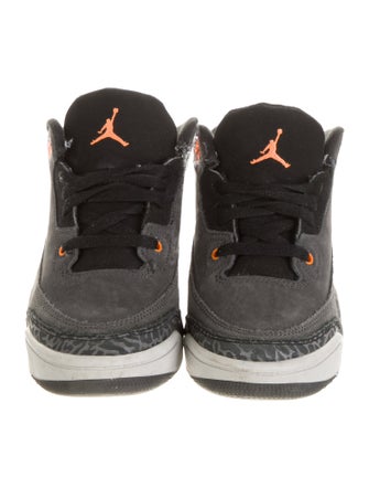 Jordan kid boys'; grey and orange shoes