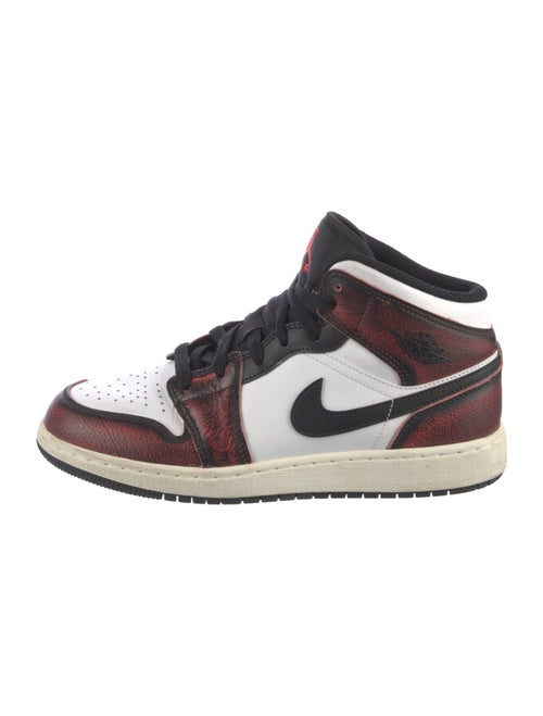 Jordan 1 Mid 'Wear-Away Chicago' Sneakers