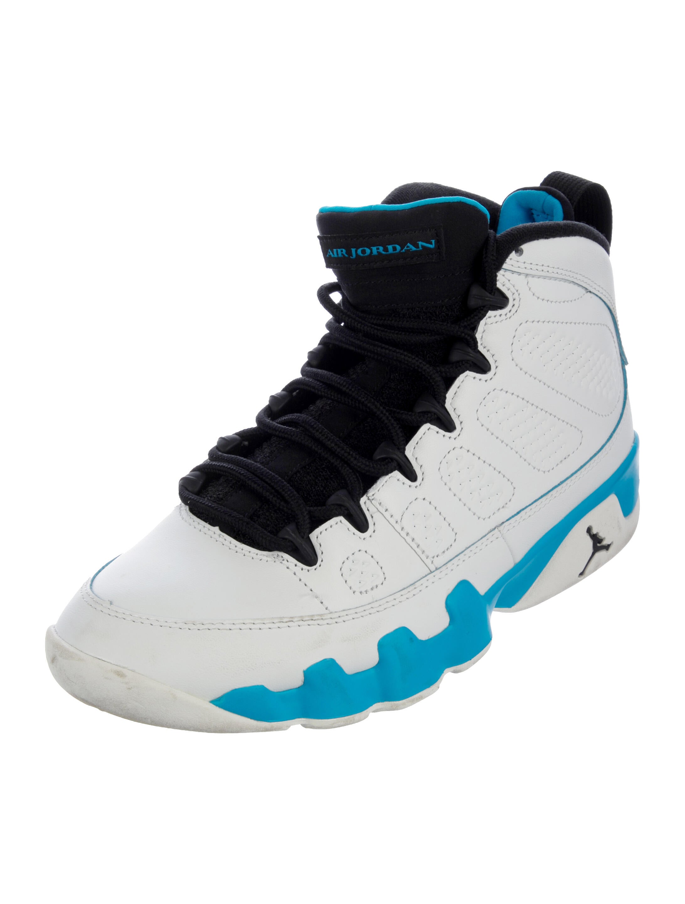 Jordan 9 Retro Powder Blue Sneakers