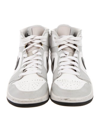 Jordan 1 Mid Light 'Smoke Grey' Athletic Sneakers
