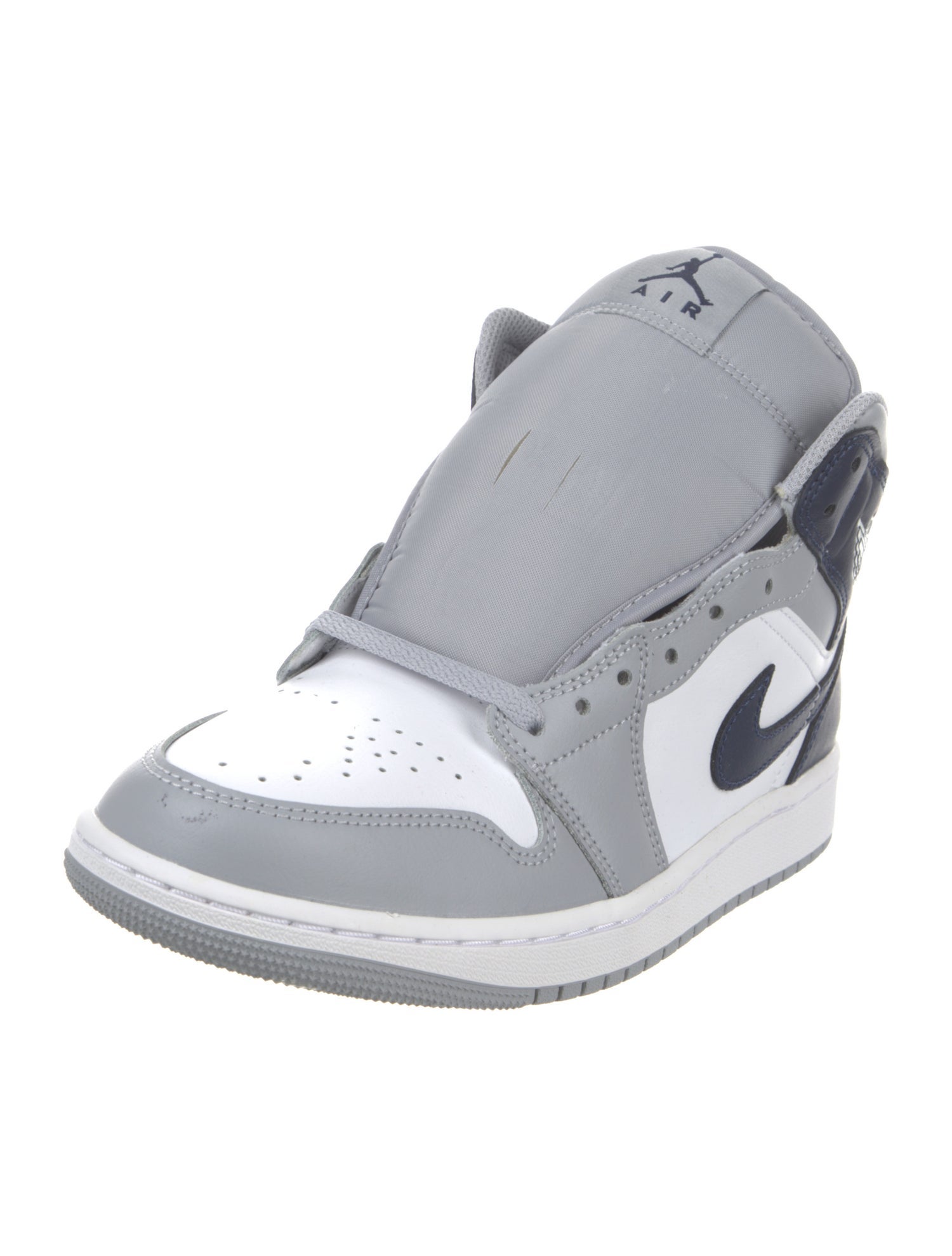 Jordan 1 Mid Wolf Grey Midnight Navy Sneakers
