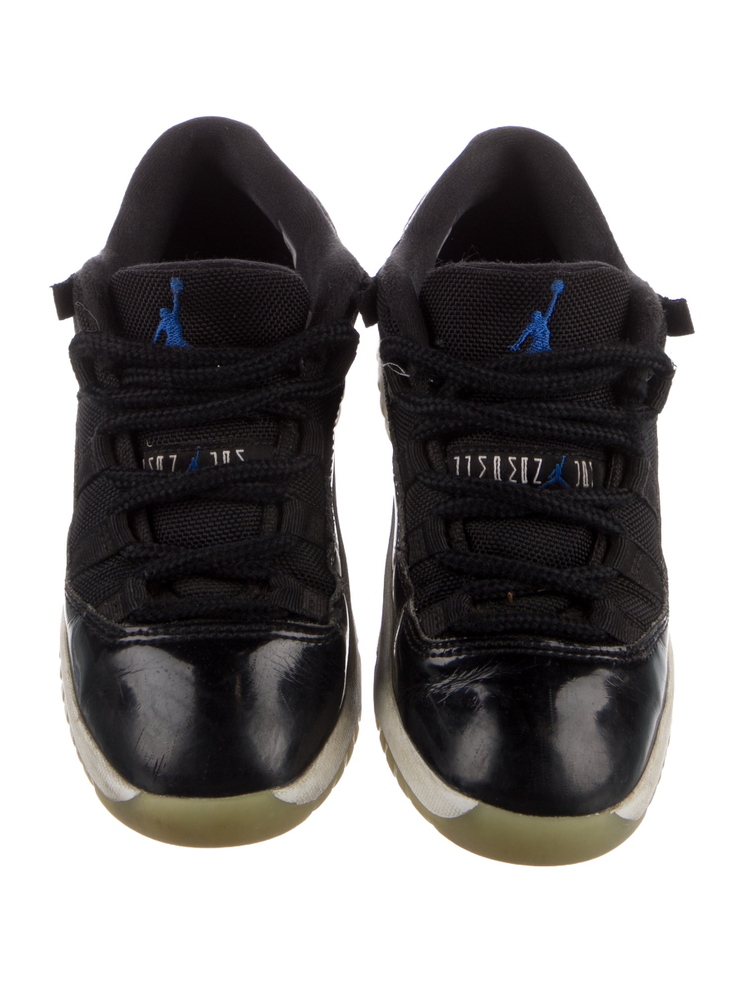 Jordan 11 Retro Low Boys' Sneaker