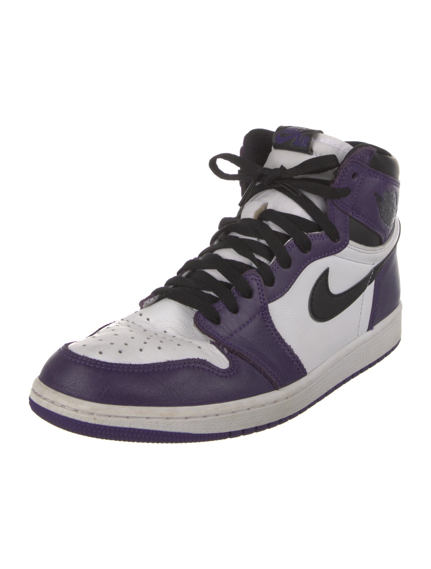 Jordan 2019 Leather Sneakers