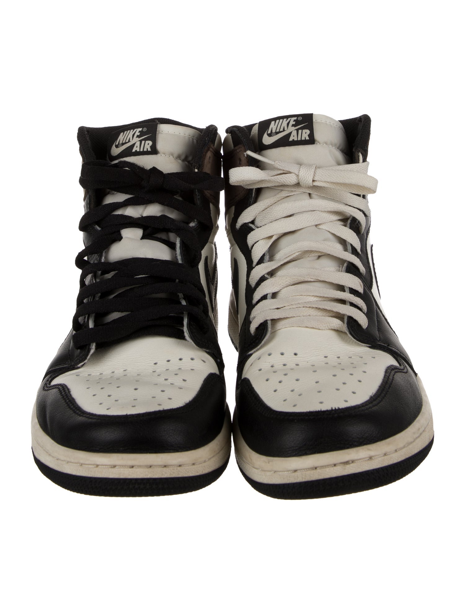 Jordan 1 Retro High Dark Mocha Sneakers