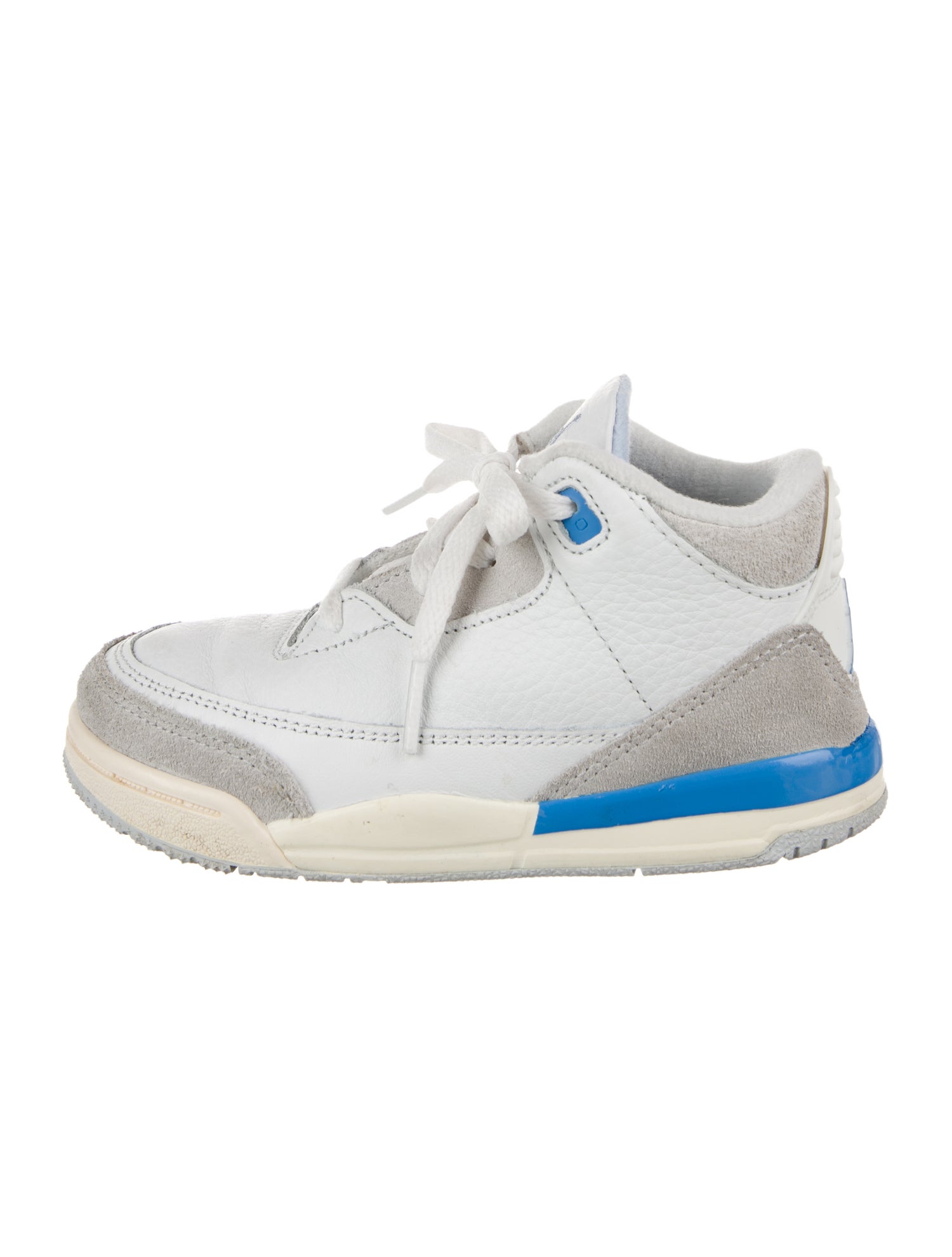 Jordan Boys' 3 Retro Sneakers